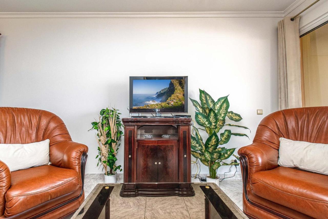 Sea And Sunset View Apartment In Funchal Esterno foto