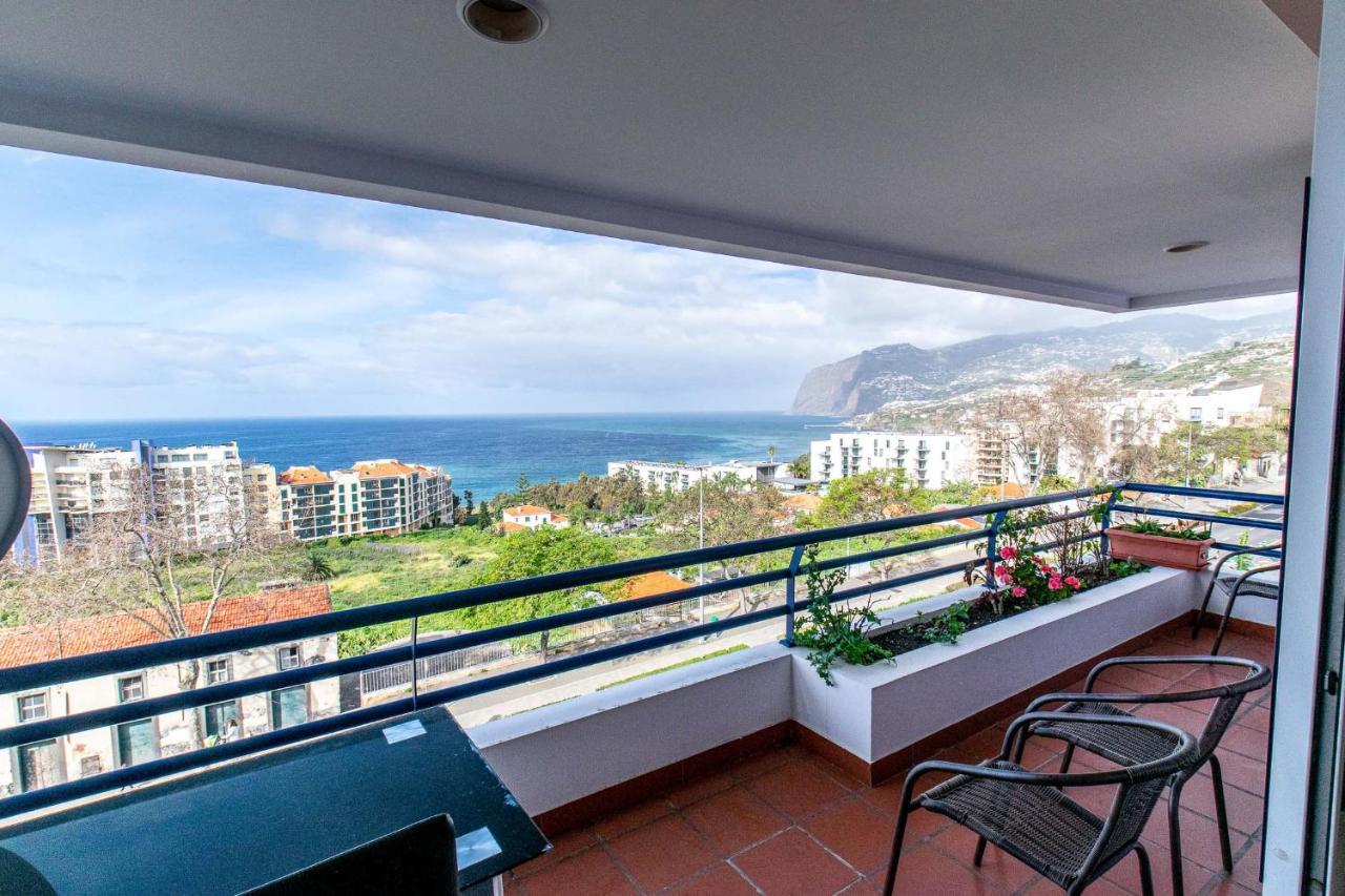 Sea And Sunset View Apartment In Funchal Esterno foto