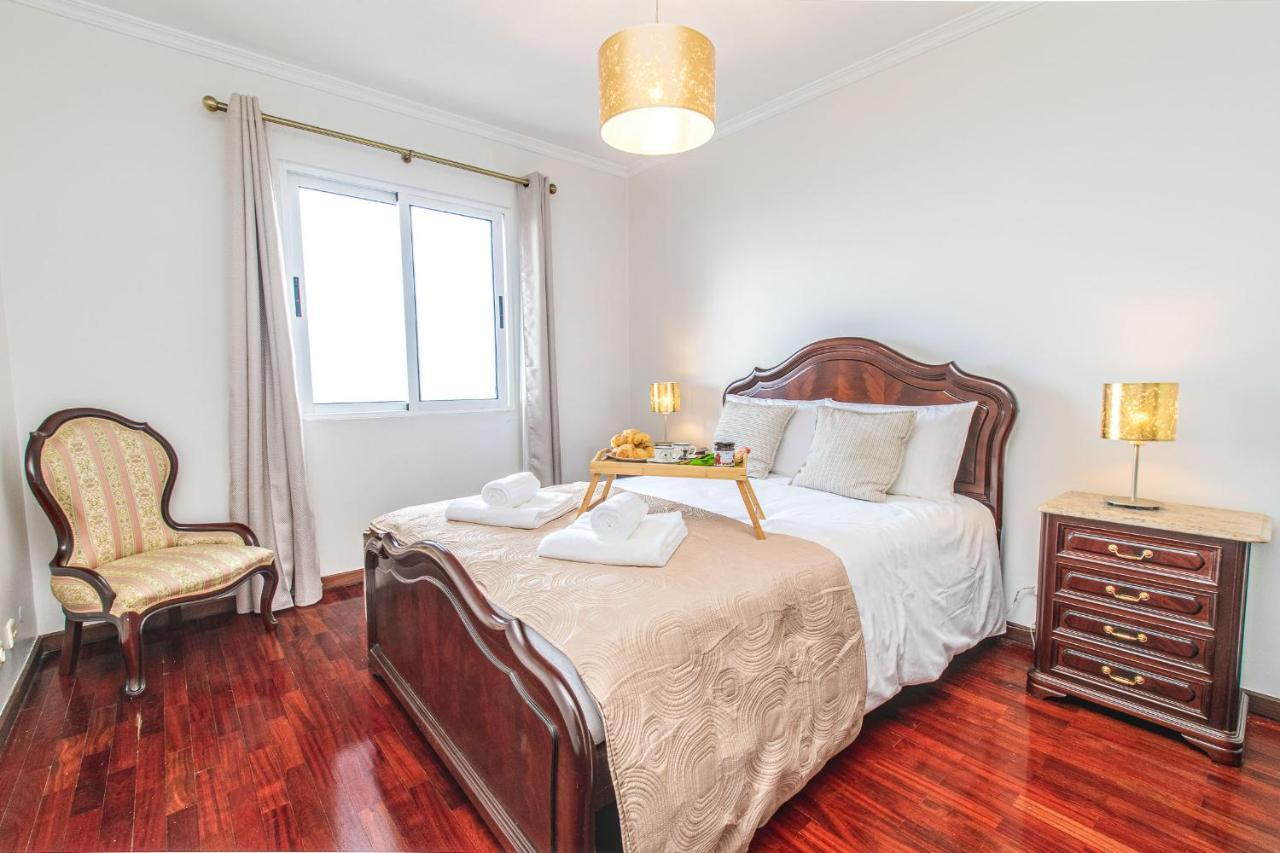 Sea And Sunset View Apartment In Funchal Esterno foto